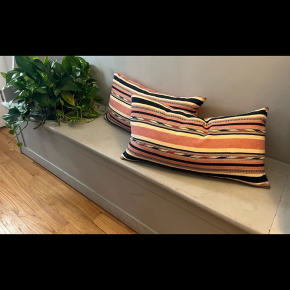 Vintage Ralph Lauren Feathered down accent pillows - Picture 4 of 16